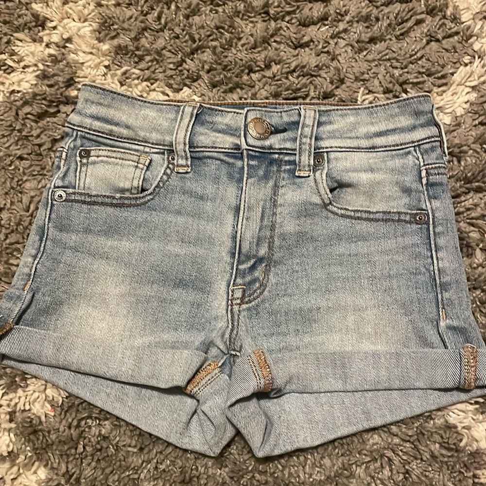 American eagle shorts size 00 only worn a few times.